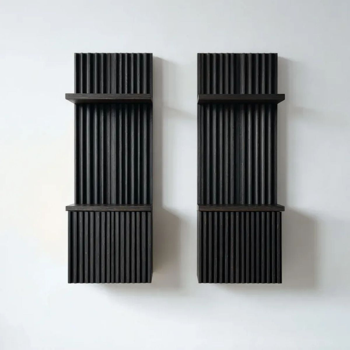 Zestaw 2 czarnych półek ściennych z płyty MDF 75 × 30 × 12 cm